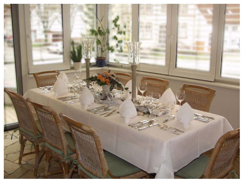 Hotel Roessle Furstenberg  Buitenkant foto