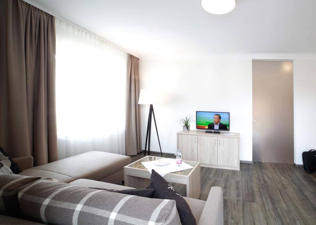 Hotel Roessle Furstenberg  Buitenkant foto